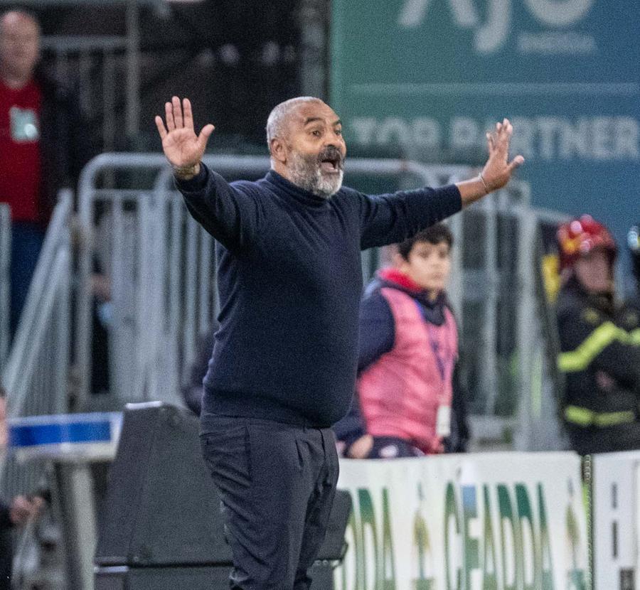 
	Fabio Liverani &egrave; ancora alla ricerca del miglior Cagliari

