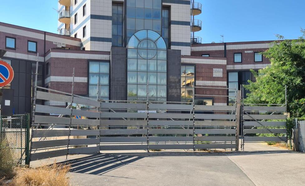 L'ingresso di via Campo di Marte, alla Torre della Cigna