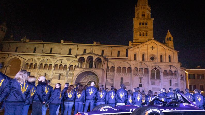 Modena. Da Piazza Grande al resto del mondo Benvenuta Maserati Folgore 