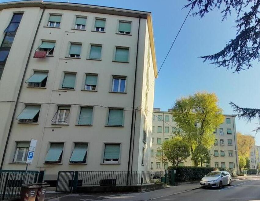«Fingevano di stare male, mi hanno derubata in casa»