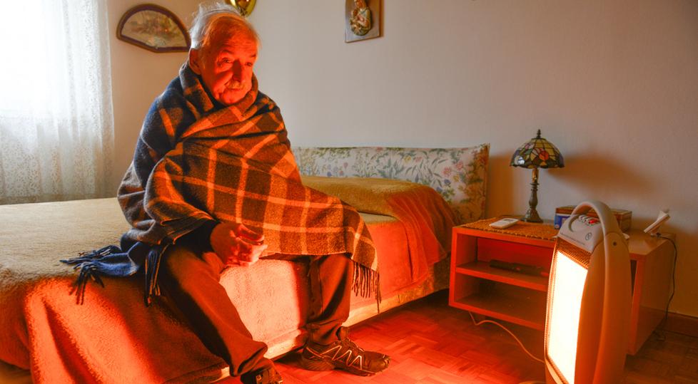 Torre Inps, si rompe la caldaia: 100 famiglie al freddo da giorni