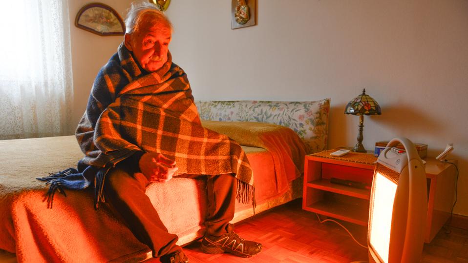 Torre Inps, si rompe la caldaia: 100 famiglie al freddo da giorni