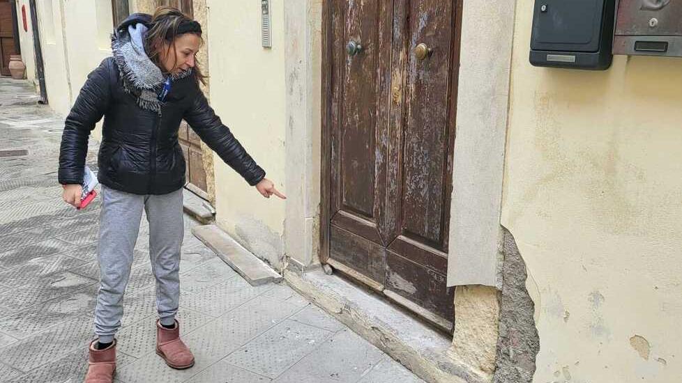 Rosignano, 19 famiglie al freddo al castello: «La caldaia arriverà lunedì»