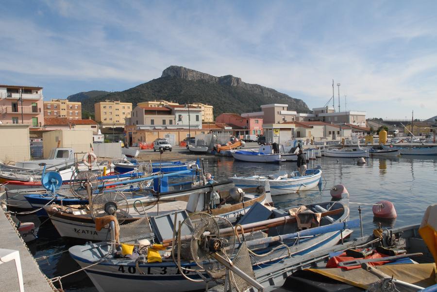 Golfo Aranci, proclamato il lutto cittadino e annullati gli eventi natalizi dell’8 dicembre