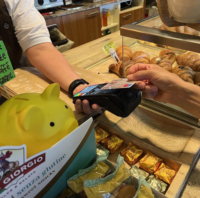 Mini-pagamenti Pos, a Ferrara (quasi) tutti d’accordo: «Ma solo se tolgono le commissioni» 