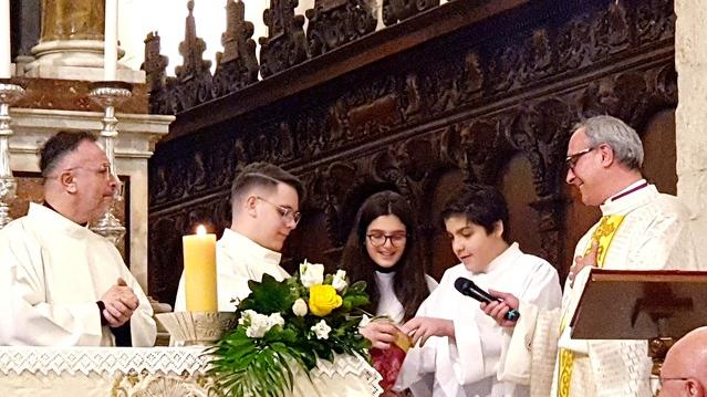 Sassari, in cattedrale la Dote di San Nicola: 36mila euro per aiutare 4 spose 