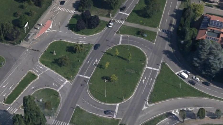 Carpi. Rotatoria e attraversamento a raso all’incrocio tra le vie Losi e Peruzzi