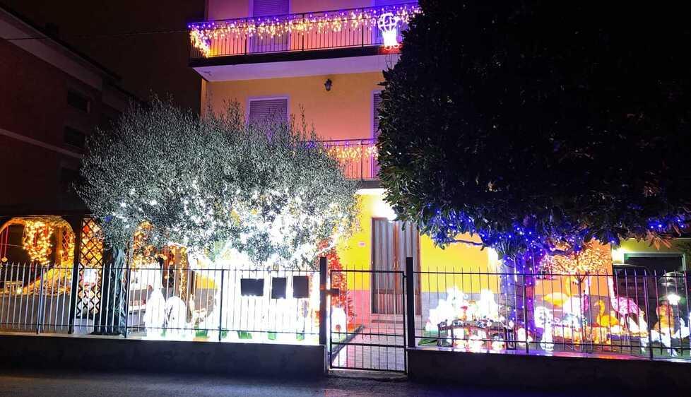 Vignola. La casa del Natale torna a splendere «La bolletta? Conta più l’atmosfera» 