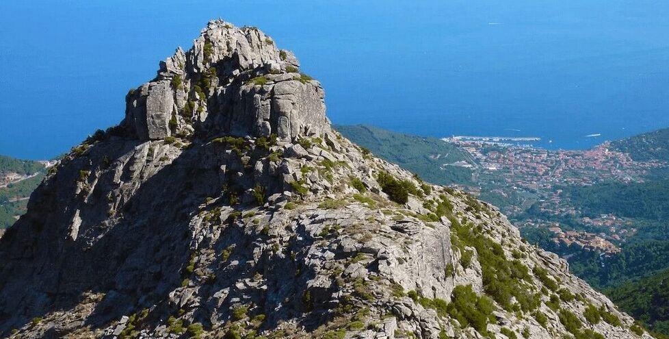 Litio, l’oro bianco dell’Elba: «Impossibile da estrarre»