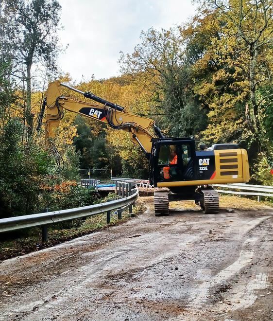 Ponte crollato, si accelera sui lavori: «Ora la priorità è riaprire la strada»