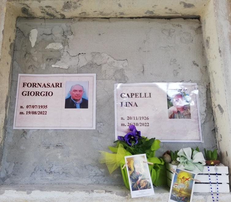 Al cimitero mancano le nicchie cinerarie «Urne tutte assieme»