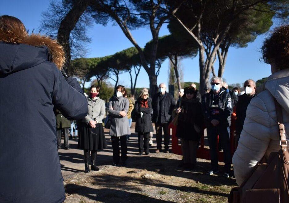 Pisa, sul viale del Gombo 46 nuovi pini con dedica alle persone care