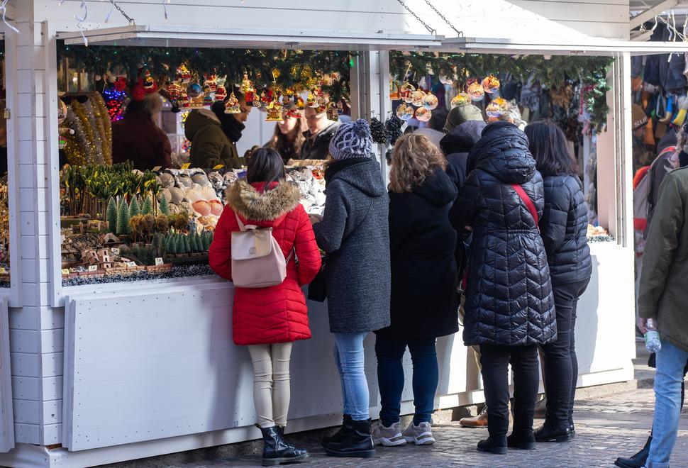 Ferrara, un Natale con i regali utili