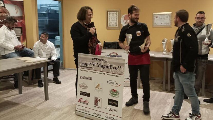 Il pizzaiolo Giulio Demi premiato a Bucine (Arezzo)