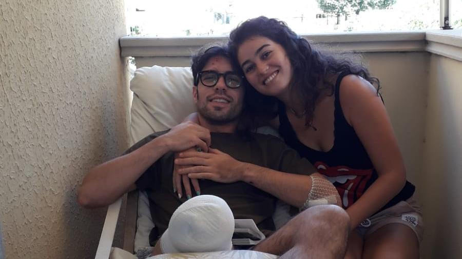 Cecina, perde una gamba nello schianto: «Aiutatemi con la super protesi»