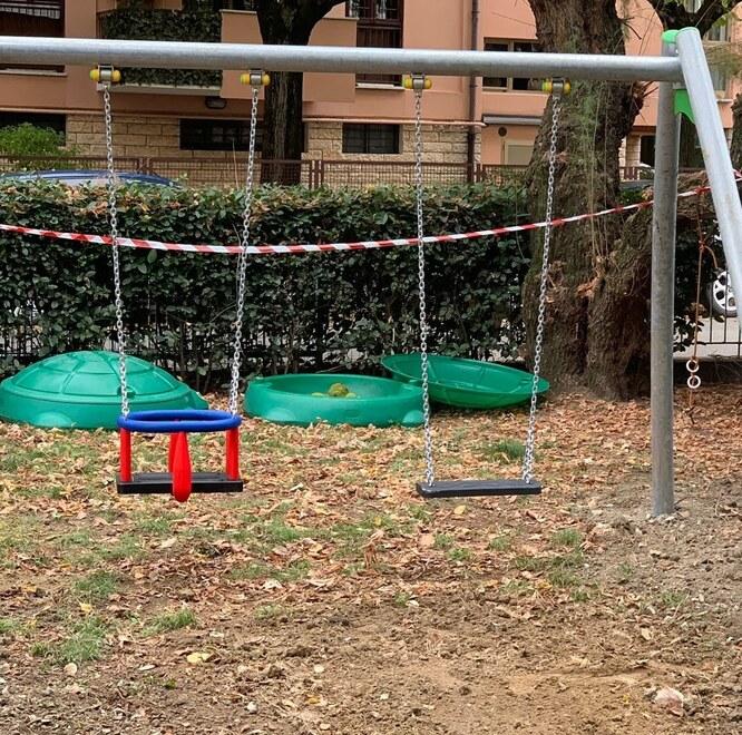 Modena Scuole d’infanzia, nuovi giochi per i bimbi nei giardini 