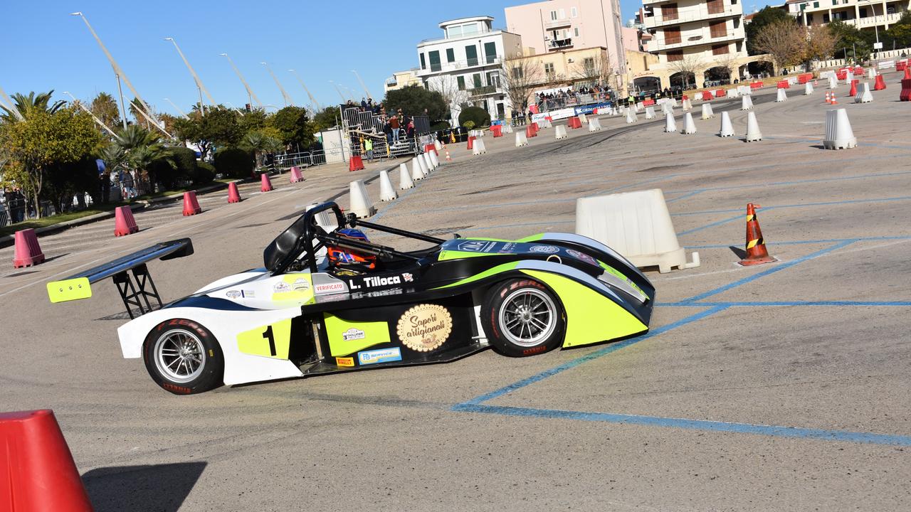 Alghero, al piazzale della Pace rombano i motori della Formula Challenge