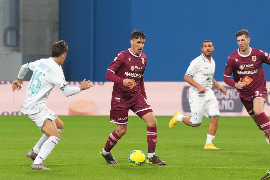 La Reggiana frena, ma tiene la vetta