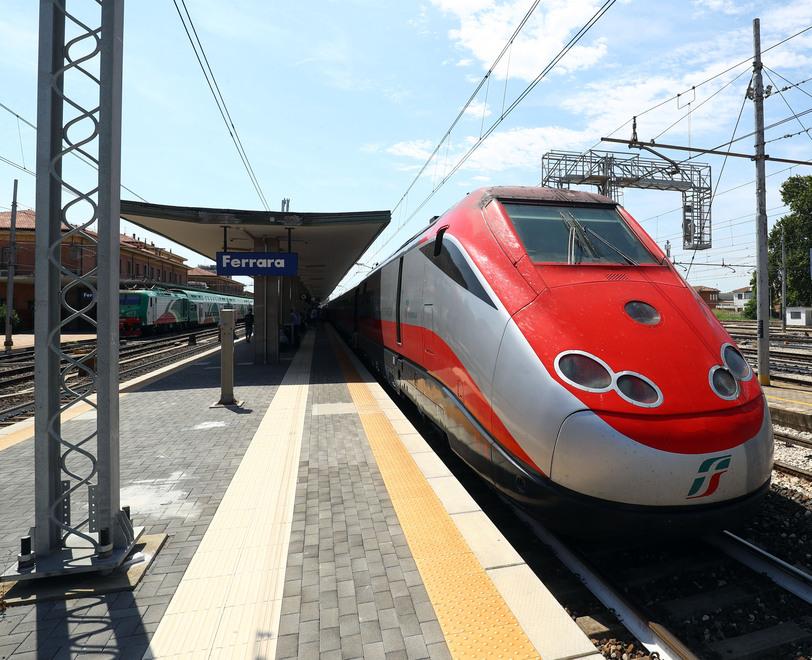 Treni, a Ferrara cambiano gli orari: lievi anticipi sui Regionali