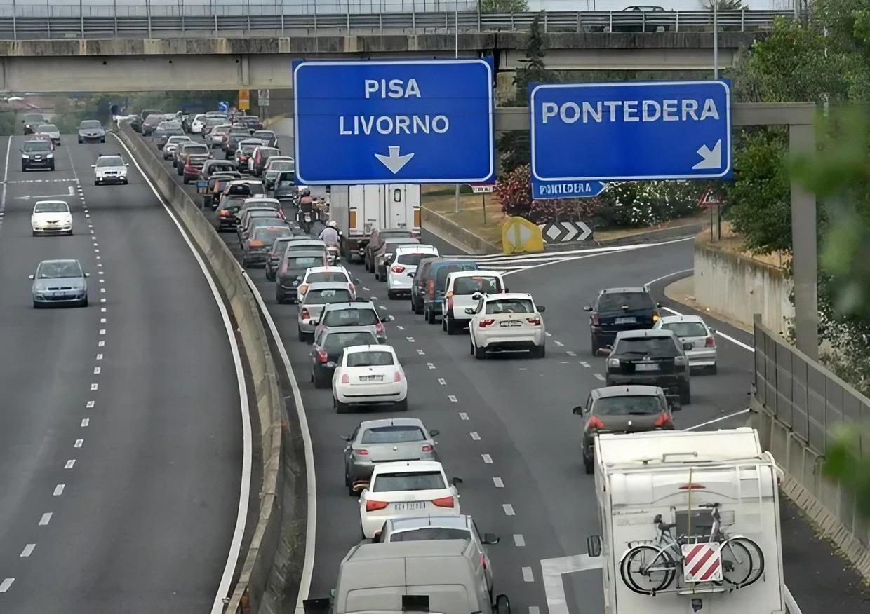 Varchi elettronici e terza corsia: ecco il futuro a pedaggio della Fi-Pi-Li
