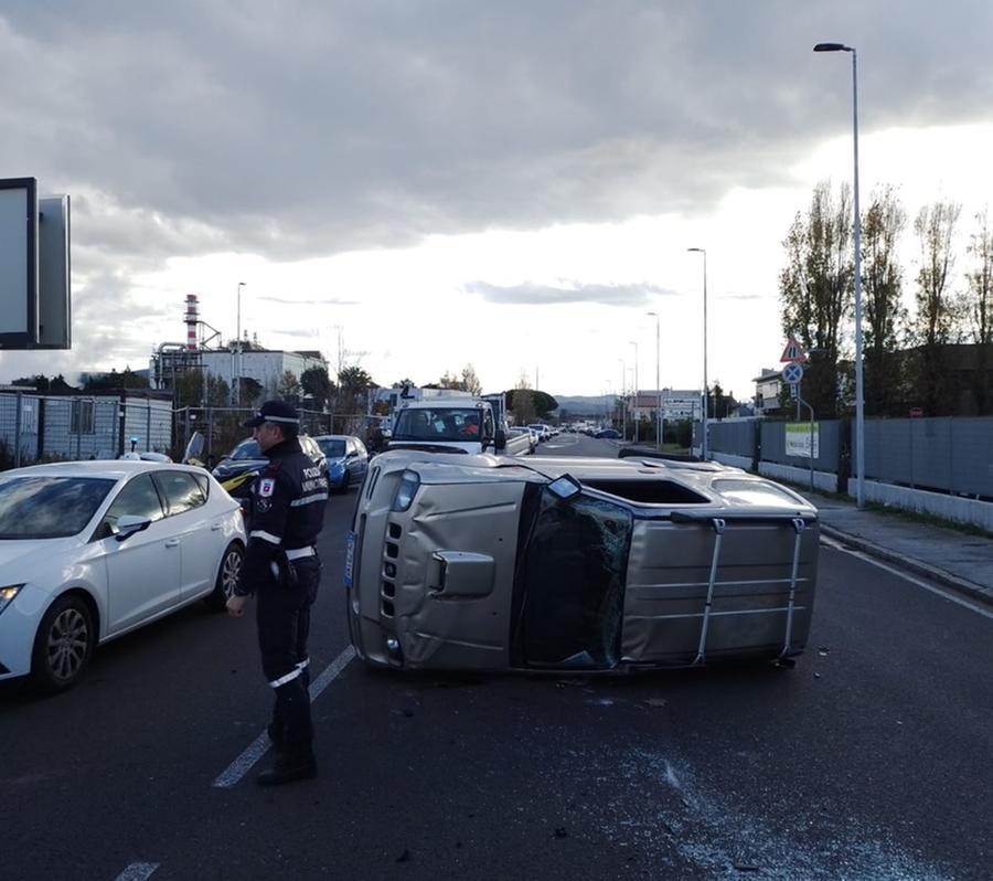 
	L'incidente in via dell'Artigianato (foto Daniele Stefanini/SIlvi)

