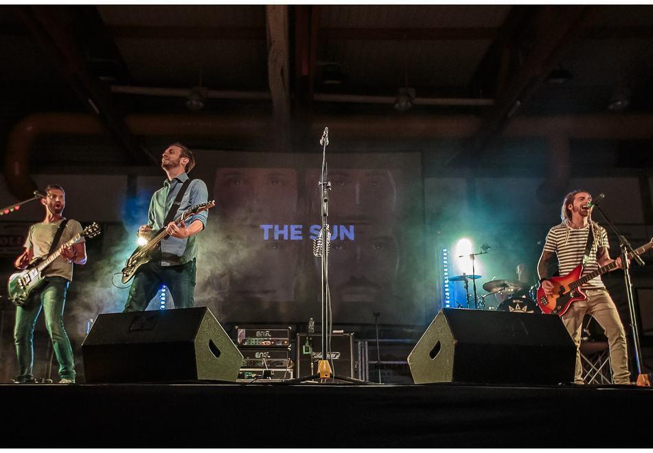 Per The Sun applausi e palasport gremito 