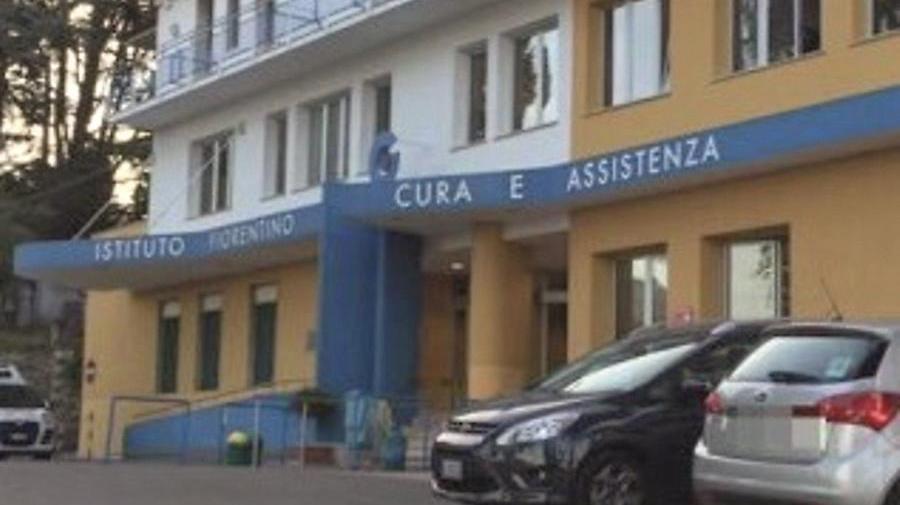 Firenze, casi di legionella nella clinica: disposta la bonifica dell’impianto