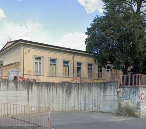 Pochi iscritti e la scuola Fontanella rimane chiusa, corsa per le iscrizioni: sabato l’open day
