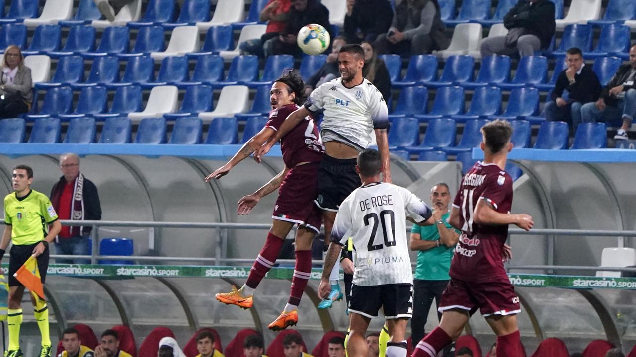 Reggiana già proiettata al mercato, Goretti cerca un centrocampista