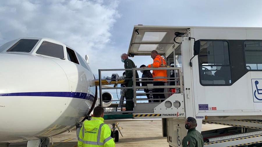 Volo salvavita Cagliari-Genova per un bimbo di 3 mesi