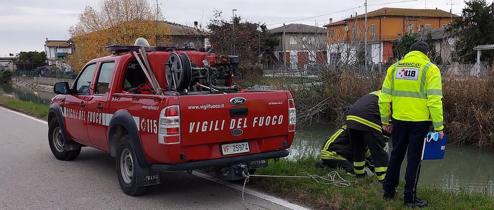Mezzogoro, anziano esce in pigiama e muore in un canale: dolore in paese