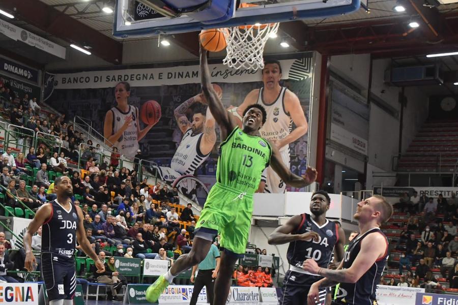 
	Un'azione di gioco al Palaserradimigni <em>(foto Mauro Chessa)</em>


