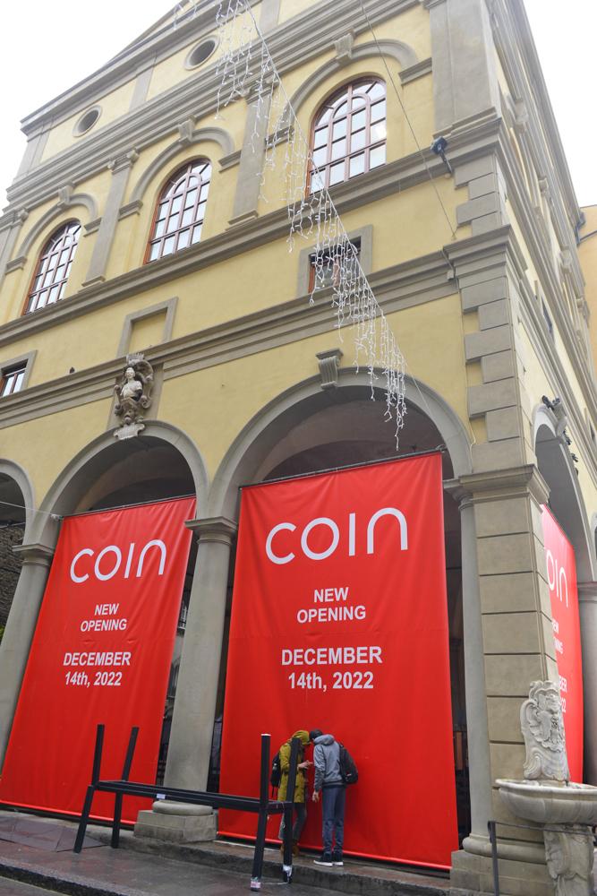 Coin Firenze, è il giorno della rinascita: i dipendenti ritrovano lavoro
