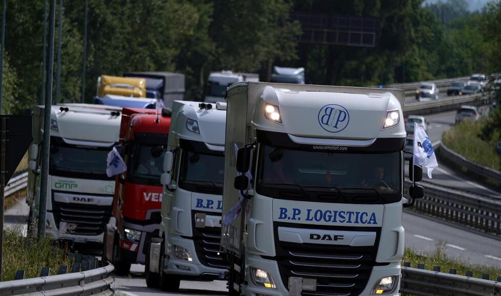 Nuova Fi-Pi-Li a pagamento, i trasportatori bocciano Giani: «No al pedaggio»