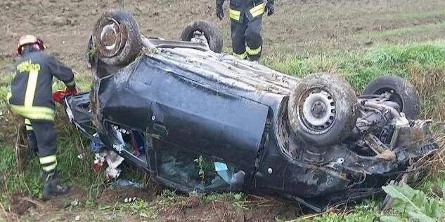Muore dopo l’incidente d’auto