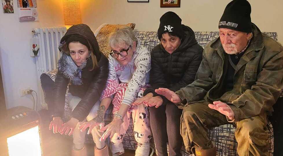 Sono ancora al freddo le 19 famiglie nei condomini popolari di Rosignano