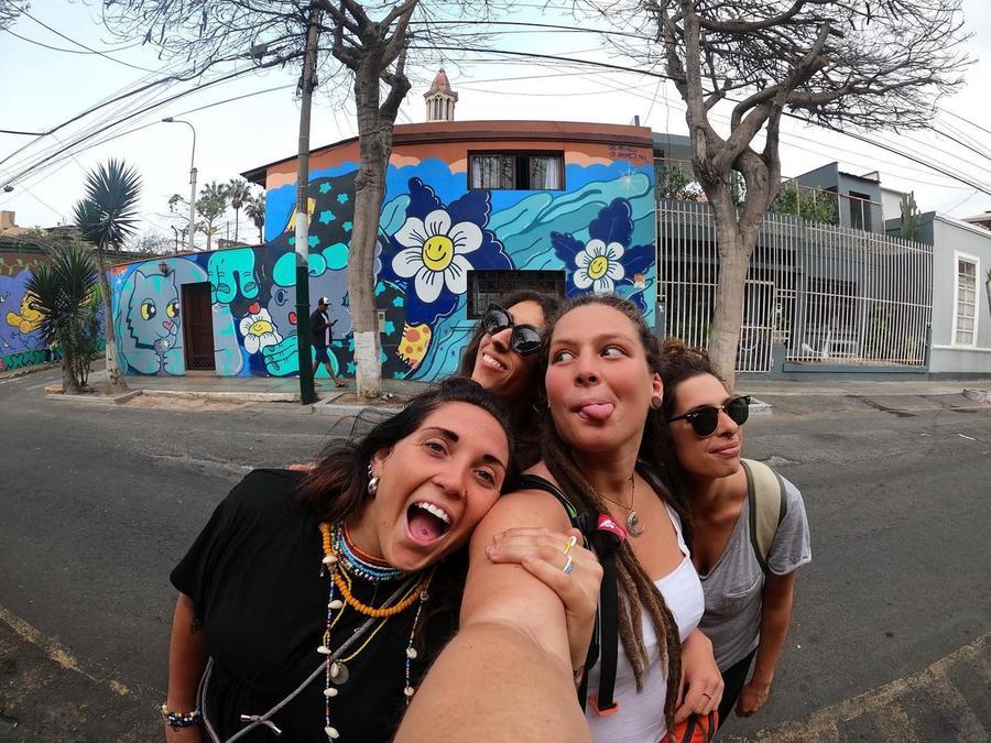 
	Le quattro ragazze in viaggio in Peru. Martina Meoni, 25 anni, di Firenze, &egrave; la prima da sinistra

