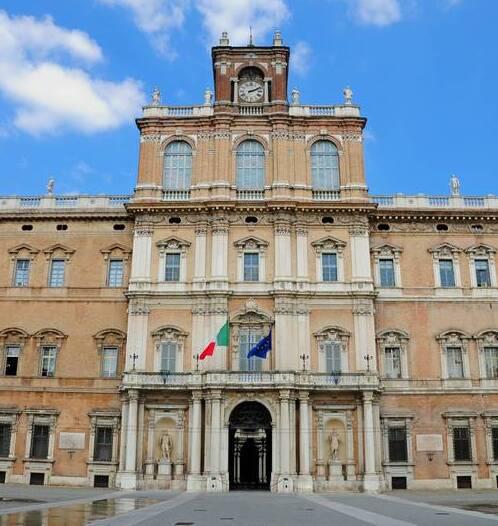 Modena «Davanti all’Accademia Militare una lapide in ricordo degli Este» 