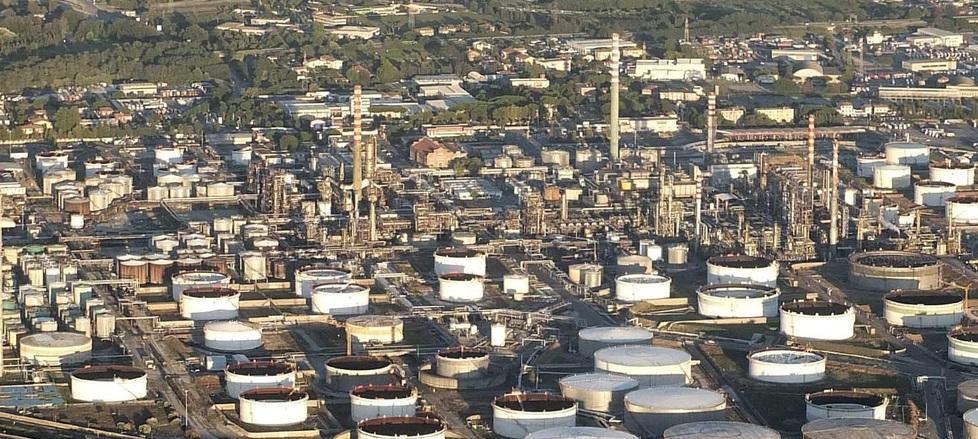 La chimica toscana torna a tirare: in crescita anche l’occupazione