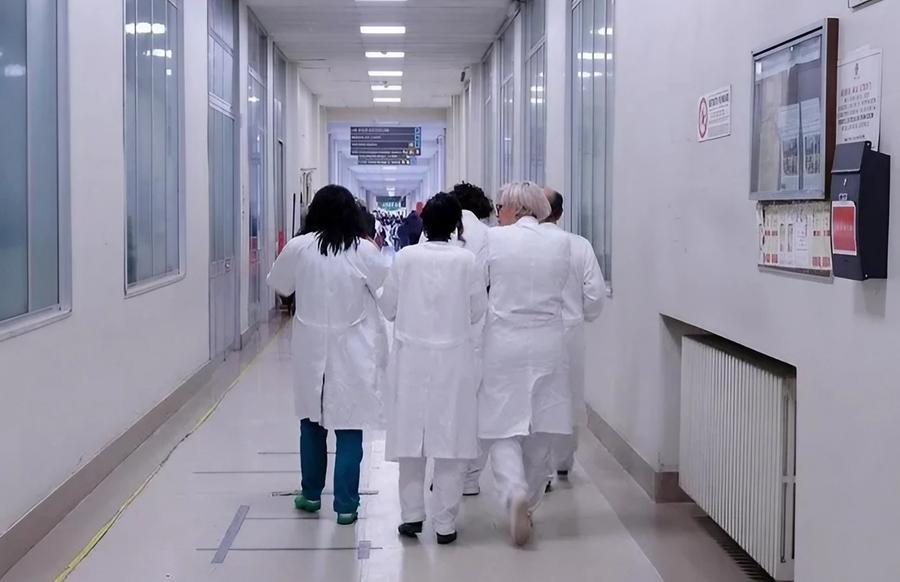 Sanità, in Toscana ticket in base all’Isee: «Chi ha meno, paghi meno»