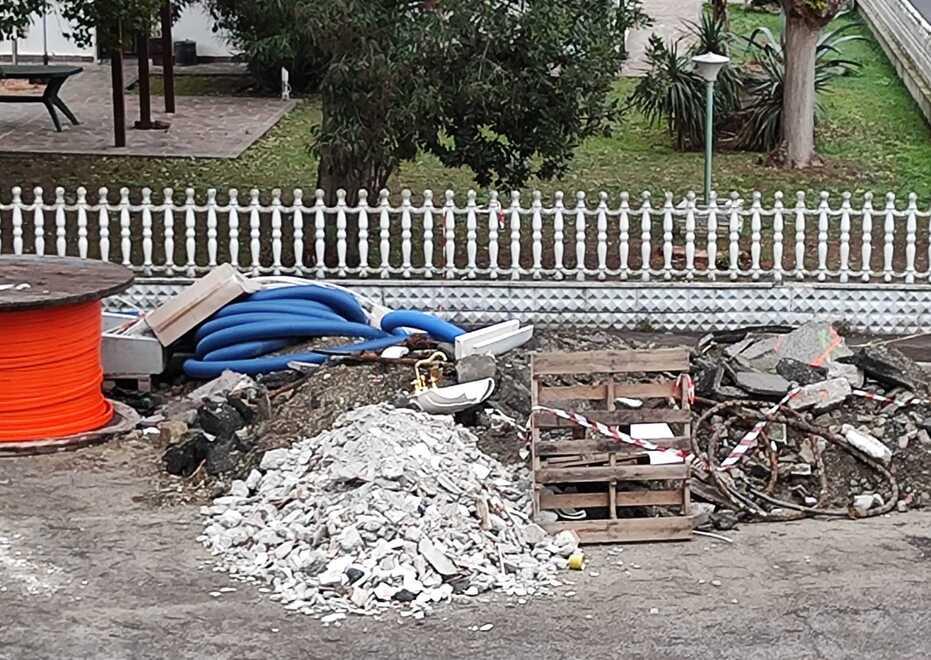 Portomaggiore. I cantieri per la fibra «sono osceni», le autorizzazioni a rischio ritiro 