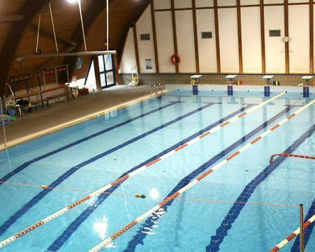 La piscina comunale della Mazzanta