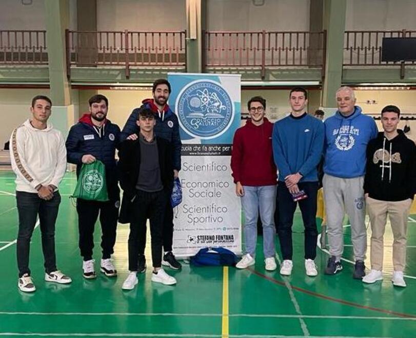 Due aironi al liceo Salutati per attrarre giovani tifosi 