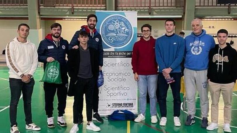 Due aironi al liceo Salutati per attrarre giovani tifosi
