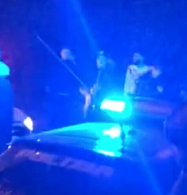 Modena. Botte per una ragazza fuori dalla discoteca: patteggia cinque mesi 