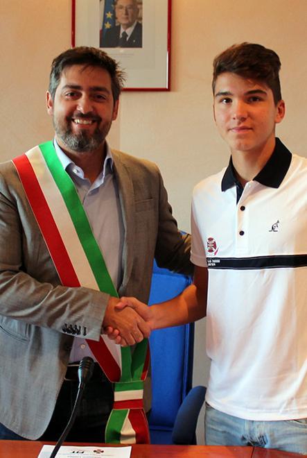 Il campione d’Italia Andrea Guerrieri festeggiato dal sindaco 