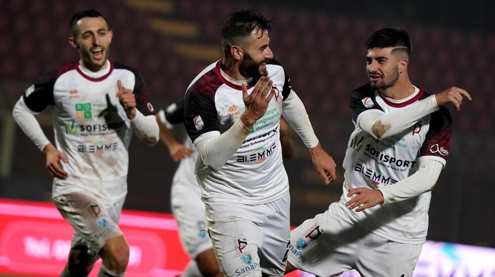 Pontedera, è l’ora del big match in casa del Gubbio. Mister Canzi: «Conosciamo le nostre potenzialità»