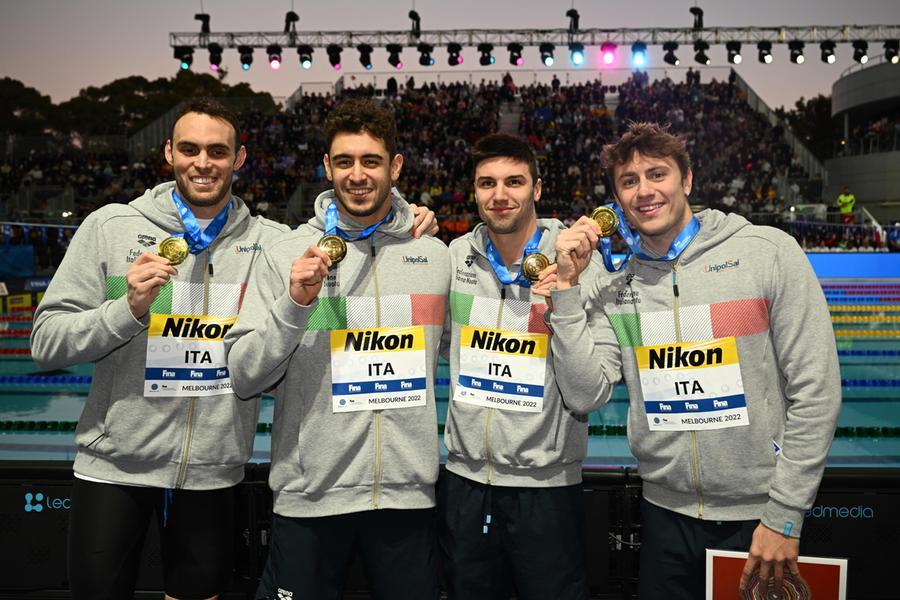 
	Da sinistra Rivolta, Deplanoi, Mora e Martinenghi con la medaglia d'oro

