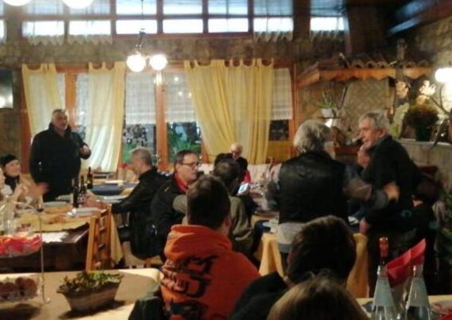 Comunisti da tutta Italia insieme a pranzo da Gianni a Costaferrata