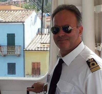 Muore a 64 anni Loris Rum, ex comandante della Toremar: «Era buono e altruista»